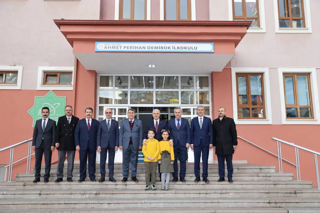 Başkan Pekyatırmacı, çocukların karne sevincine ortak oldu 1